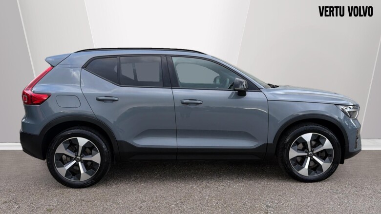 Volvo Xc40 2.0 B4P Plus Dark 5dr AWD Auto Petrol Estate